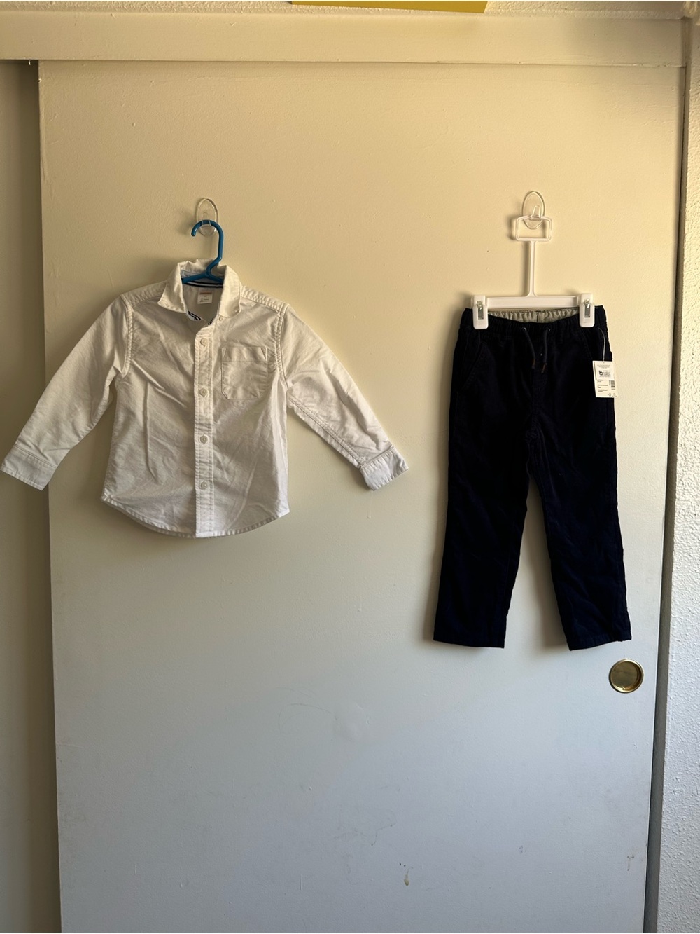 Gymboree White Button-Up Shirt with Navy Pants Kids Matching Set